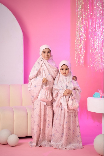 Telekung Travel Lunara Dotter Lili Pink 